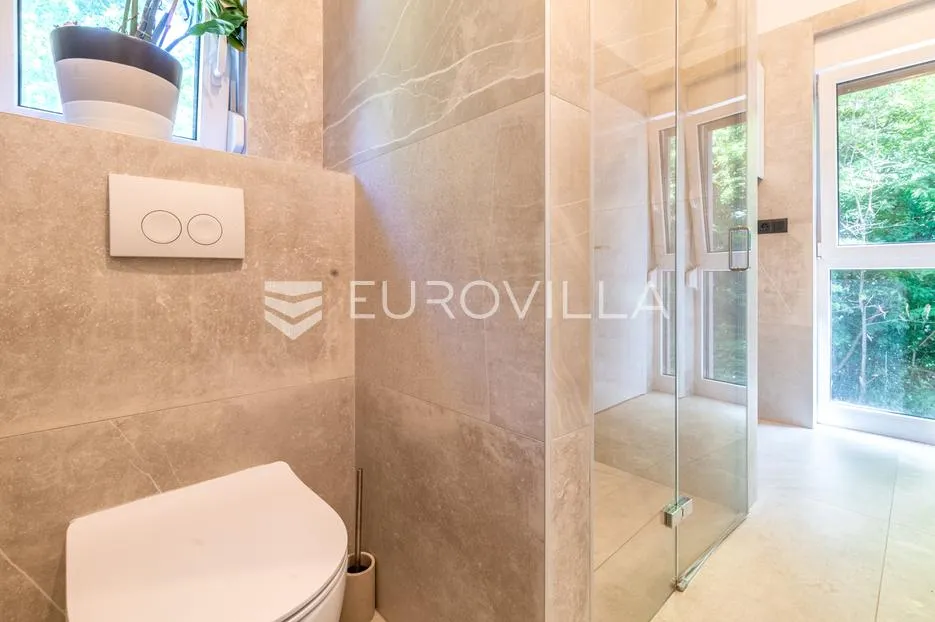 zagreb, maksimir prekrasna kuća 120 m² na parceli od 720 m² - slika 7