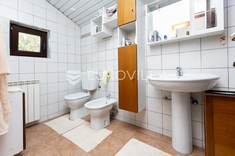 cernik, čavle, adaptirana kuća od 288 m² s 3448 m² terena - slika 23
