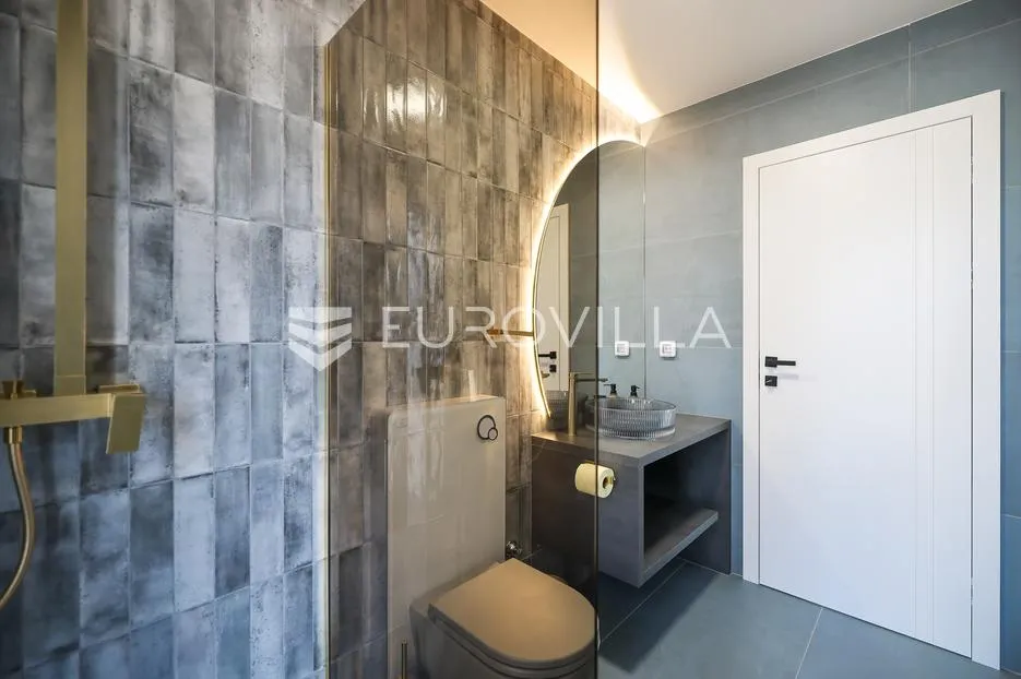 zadar, maslenica, luksuzna vila s bazenom i neometanim pogledom na more 254 m² - slika 82
