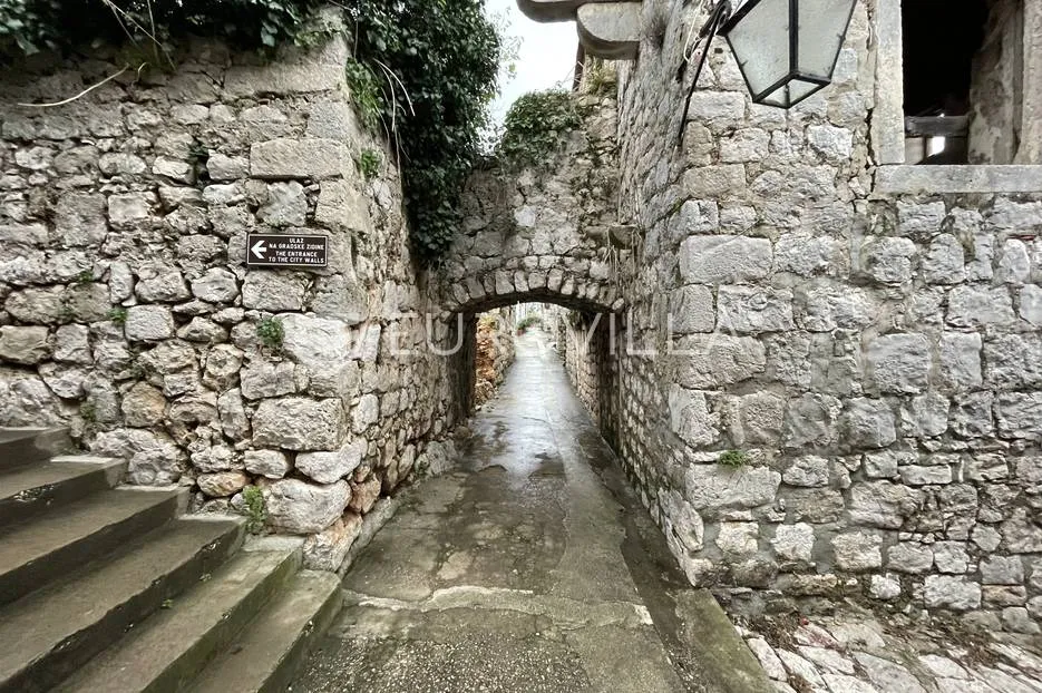 mali ston, kuća udaljena 65 m od mora - slika 9