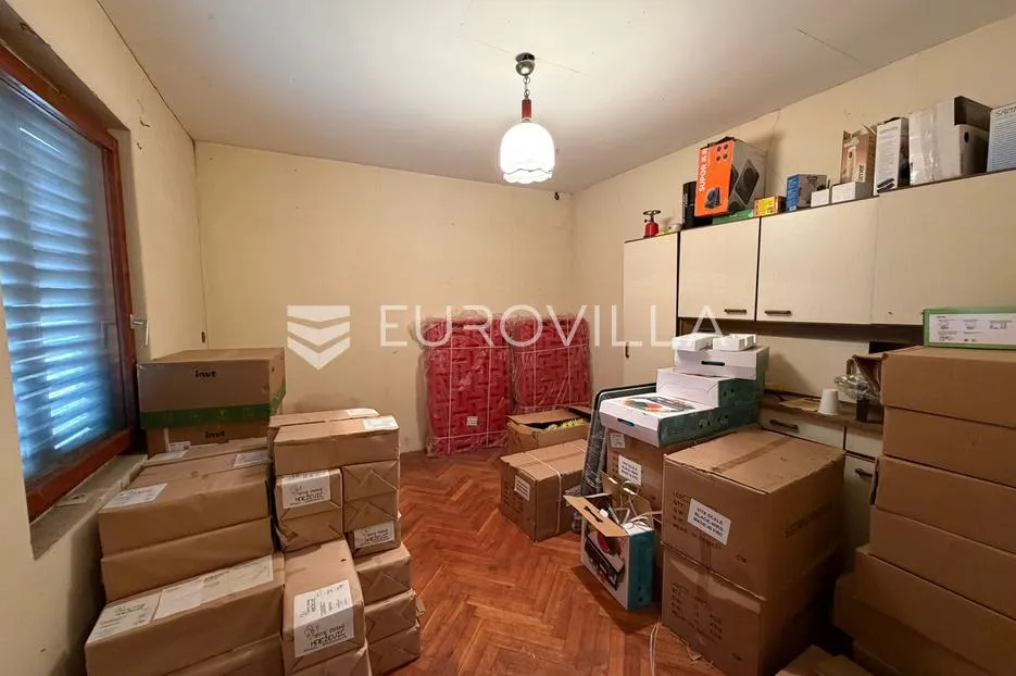 đakovo, centar, prizemnica na atraktivnoj lokaciji, 120 m² - slika 1