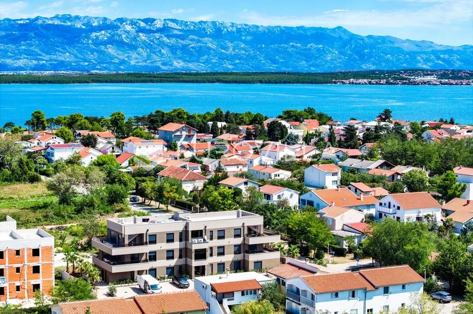 zadar, privlaka, trosoban stan na prvom katu s pogledom na more 110,22 m² - slika 13