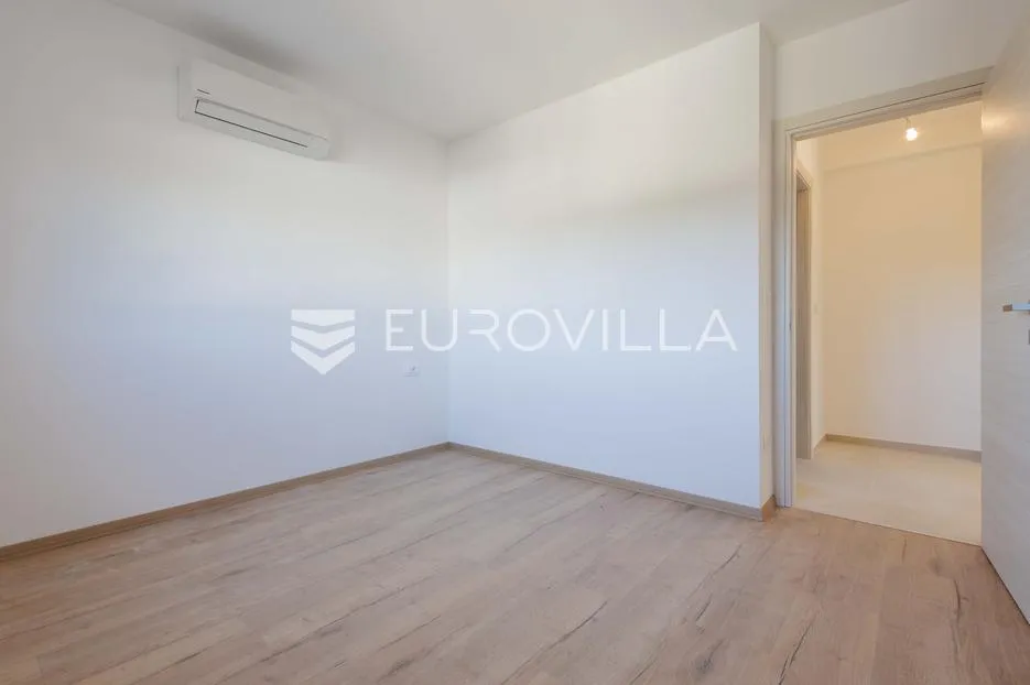 istra, medulin: moderni četverosobni stan u elegantnoj novogradnji na drugom katu - slika 20
