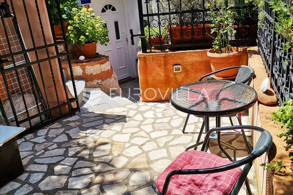 istra, rovinj, kuća s dva apartmana i vrtom 232 m2 u centru rovinja - slika 12