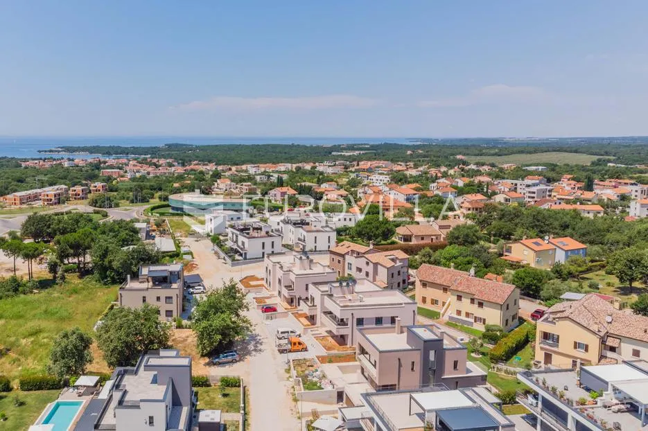 istra, poreč, trosoban stan s vrtom - slika 13