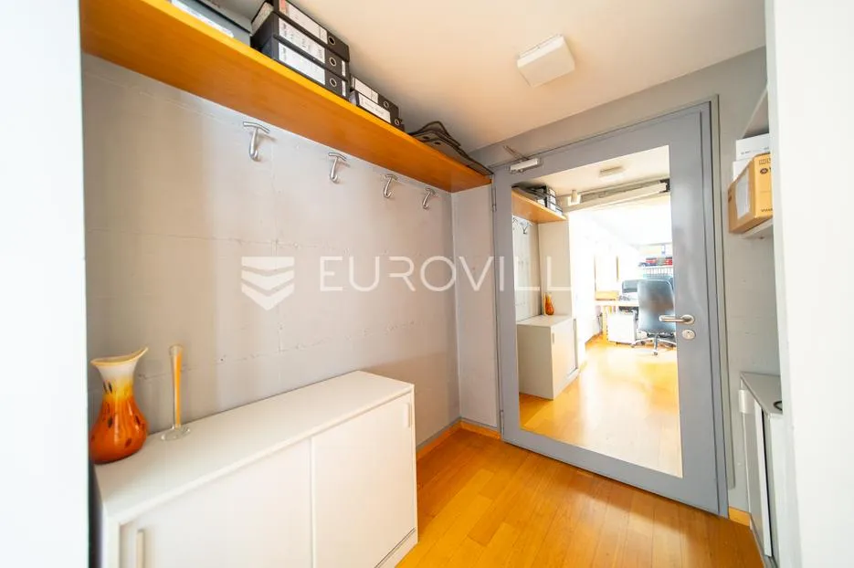 zagreb, ilica uređen poslovni prostor 132,95 m² - slika 3