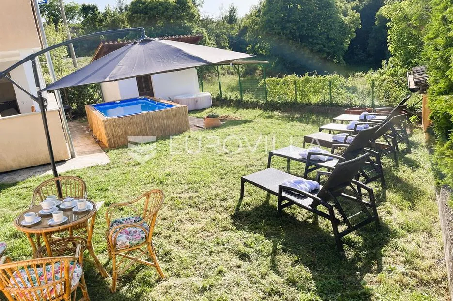 istra, motovun, prekrasna kuća sa dva stana i konobom - slika 25