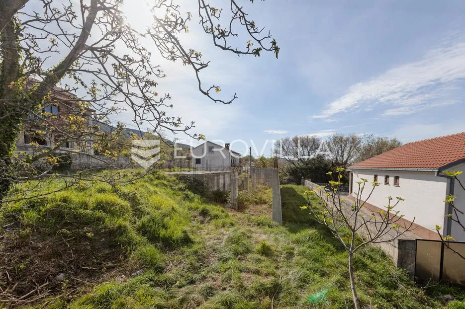 crikvenica, grižane, građevinsko zemljište od 574 m² za započetom gradnjom - slika 11