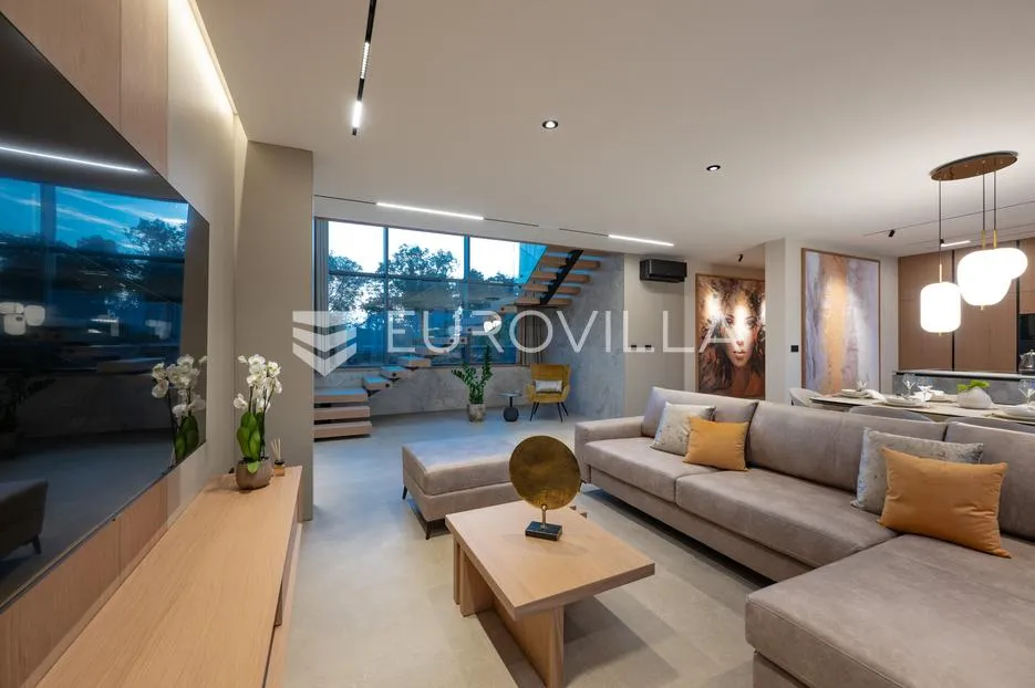 istra, krnice, impresivna dizajnerska vila s pogledom na more - slika 53