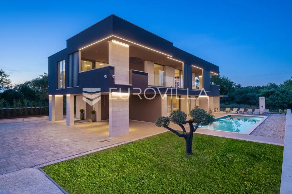 Istra, Krnice, impresivna dizajnerska vila s pogledom na more - Krnica