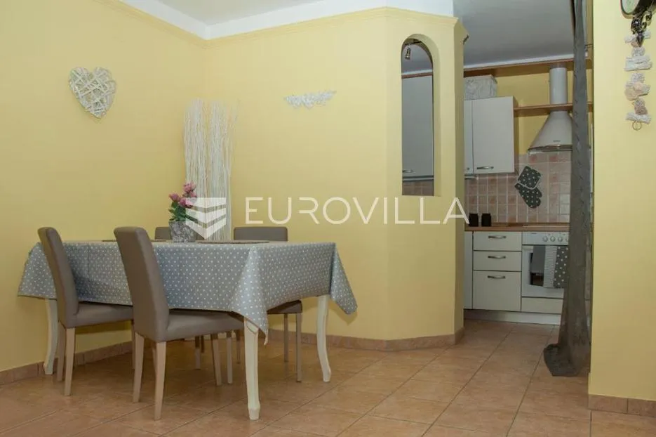 novigrad, uređen dvosoban stan - slika 7