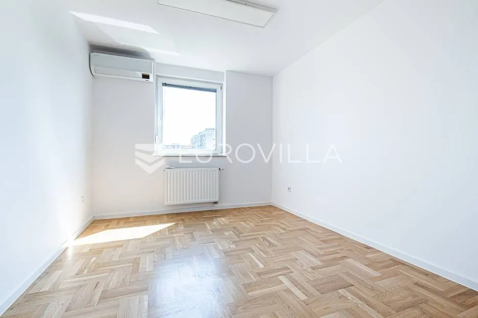 zagreb, trešnjevka, peterosoban stan parkirno mjesto, 118.83 m² - slika 3