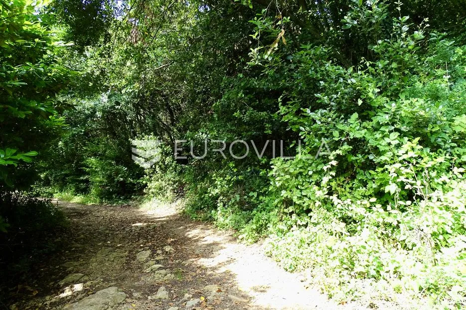 opatija, baredi, građevinski teren 2.056 m² - slika 3