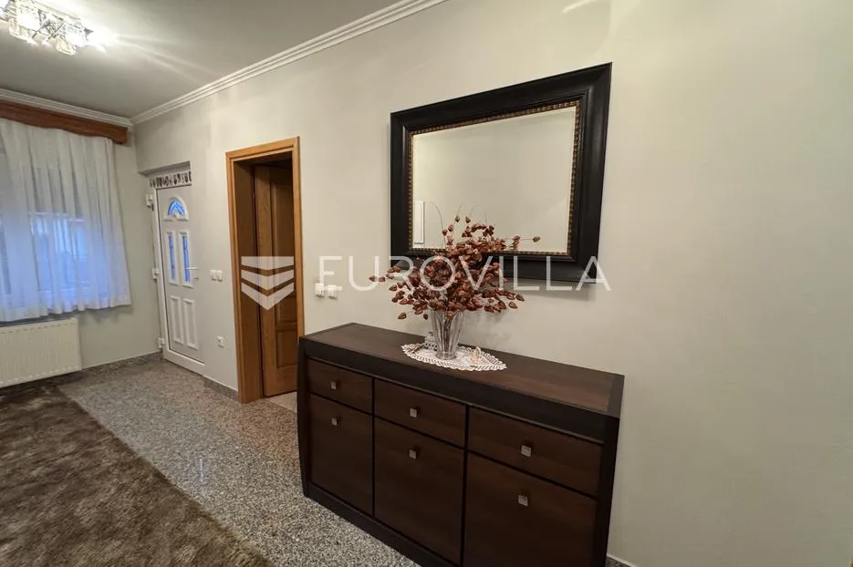 đakovo, centar, luksuzna kuća 470 m2 na izuzetnoj lokaciji - slika 3