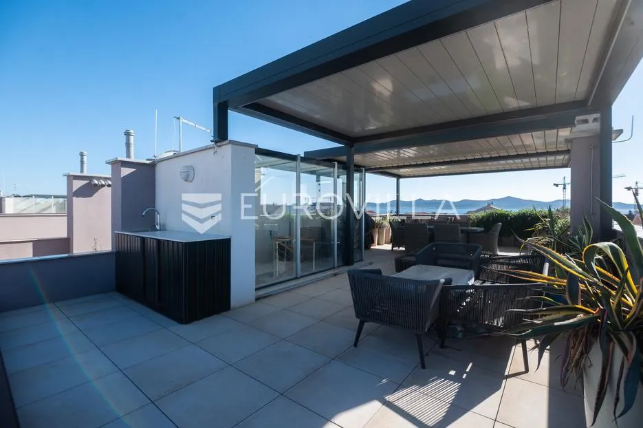 zadar, borik, luksuzan penthouse površine 137,26 m² s terasama na top lokaciji - slika 49