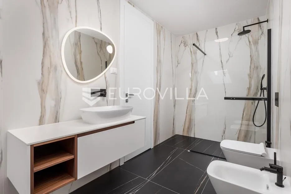 opatija, atraktivan penthouse s bazenom nkp 367 m2 novogradnja - slika 23
