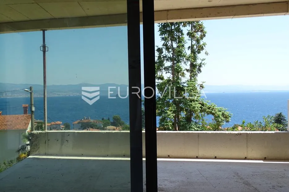 lovran, penthouse s vrtom, terasama površine 204,78 m² - slika 3