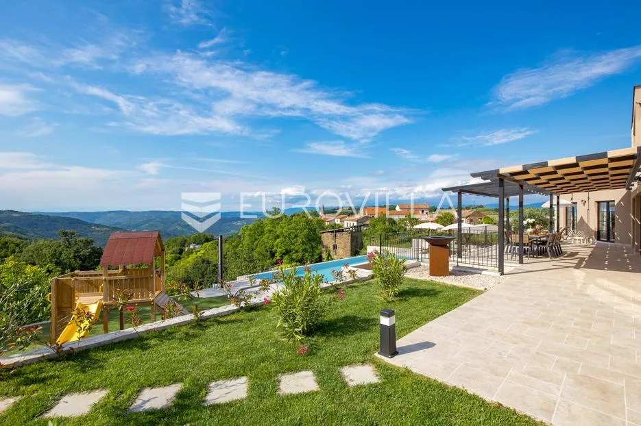 istra, luksuzna vila s panoramskim pogledom u srcu istre - slika 18