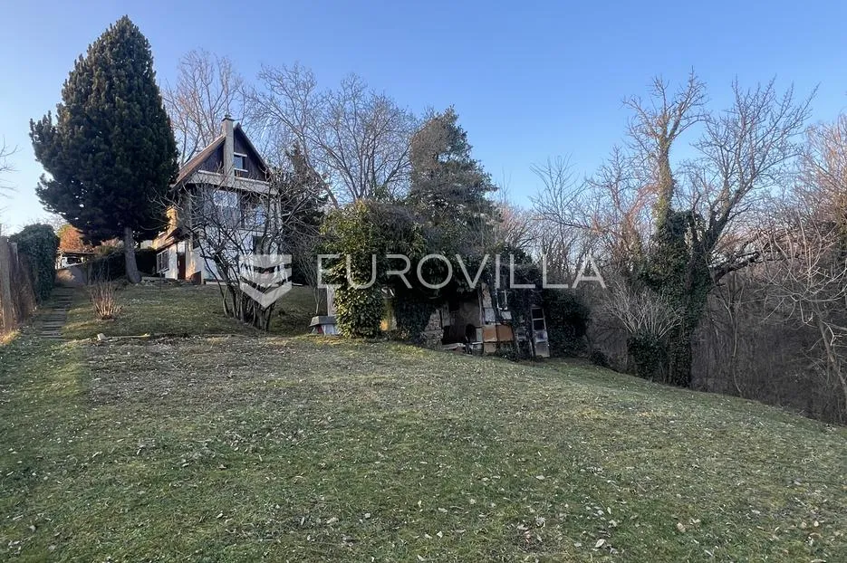 zagreb, vrhovec, građevinsko zemljište 915 m2 sa starom kućom - slika 3