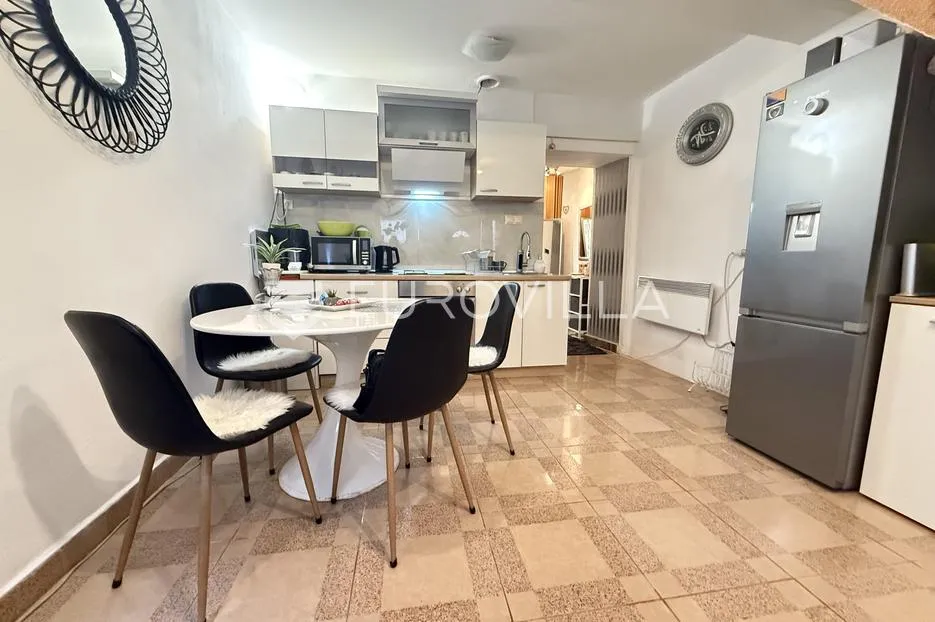vodnjan, istra, potpuno adaptirana kamena kuća u centru s parkingom, 110 m² - slika 3