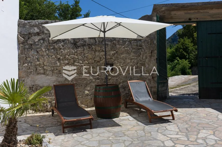 vinodolska općina, tribalj, autentična kamena vila s bazenom - slika 38