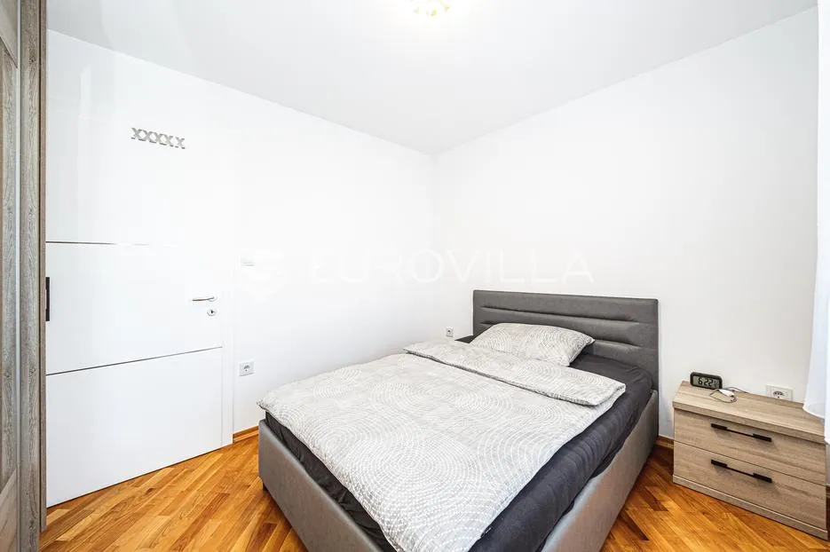 zagreb, črnomerec, prekrasan trosoban stan 64 m² - slika 10