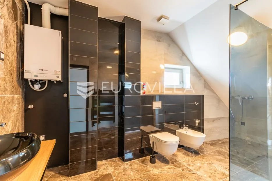 čakovec, centar, atraktivan trosoban stan površine 88,47 m² - slika 5