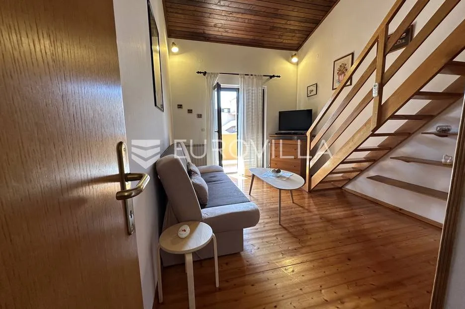 štinjan, prekrasna kuća u nizu s vrtom i pogledom more 300 m² - slika 40