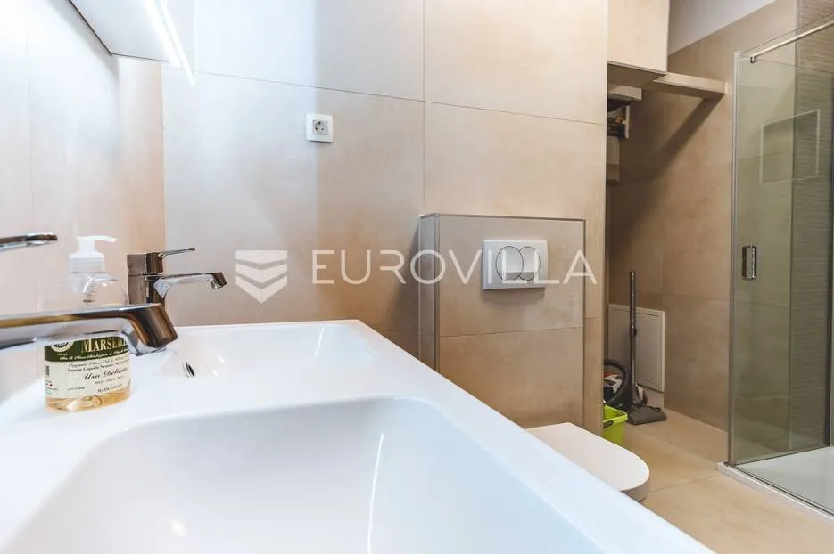 zagreb, centar, dvosoban stan 65 m² - slika 4