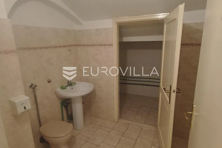 rijeka, centar, stan za najam 61 m² idealan za ured ili ordinaciju - slika 6