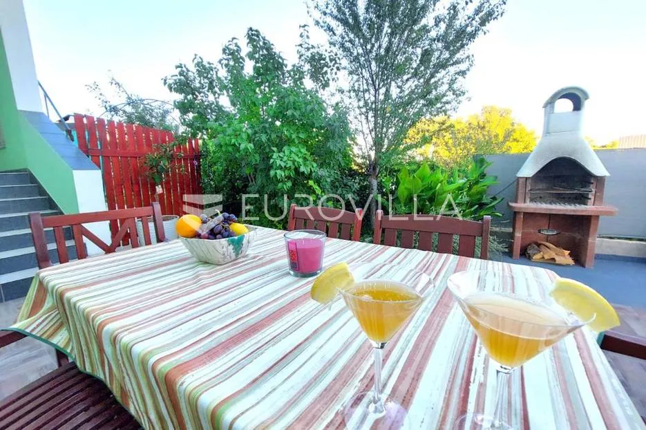 pula, busoler, samostojeća kuća novije gradnje 148 m² sa bazenom, mirna lokacija - slika 9