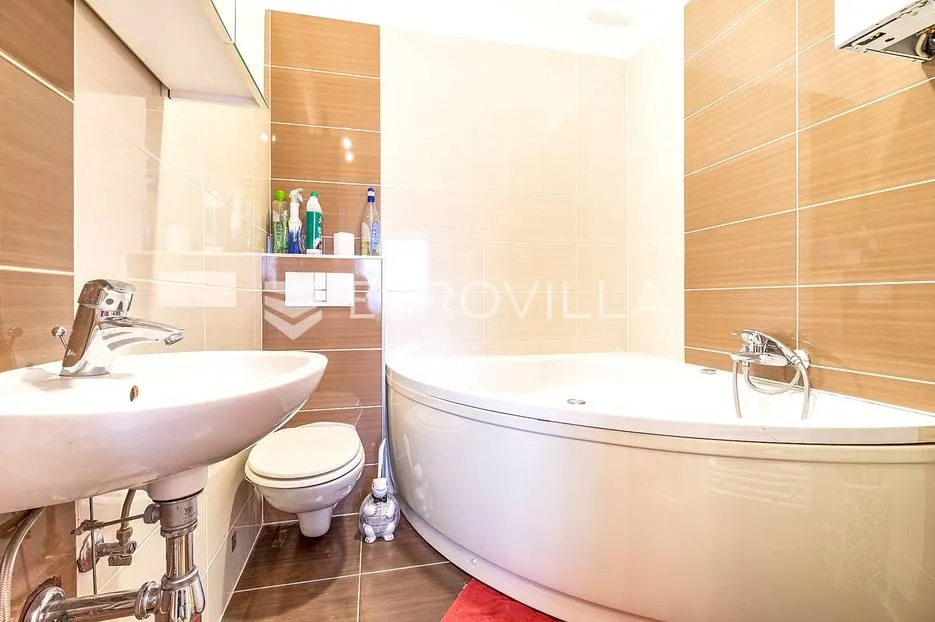zagreb, ilica, prekrasan trosoban stan 72.85 m² - slika 6