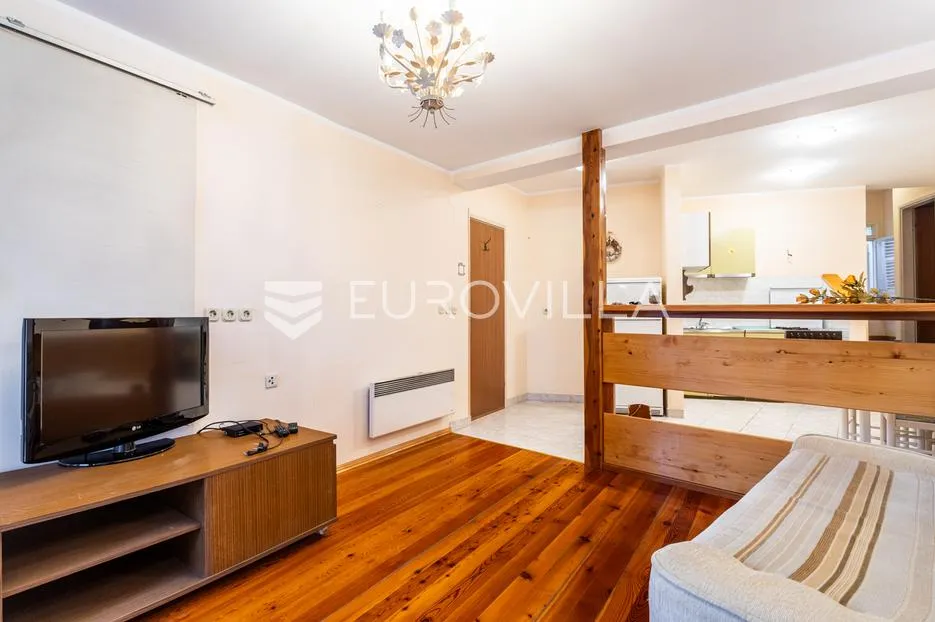 vodice, dvosoban stan na 1. katu i poslovni prostor u prizemlju, 165,52 m² - slika 2