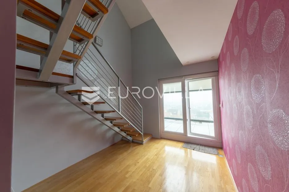 osijek, novi grad, 4 sobe penthouse 166 m² s garažom i liftom (moguće poslovni) - slika 11
