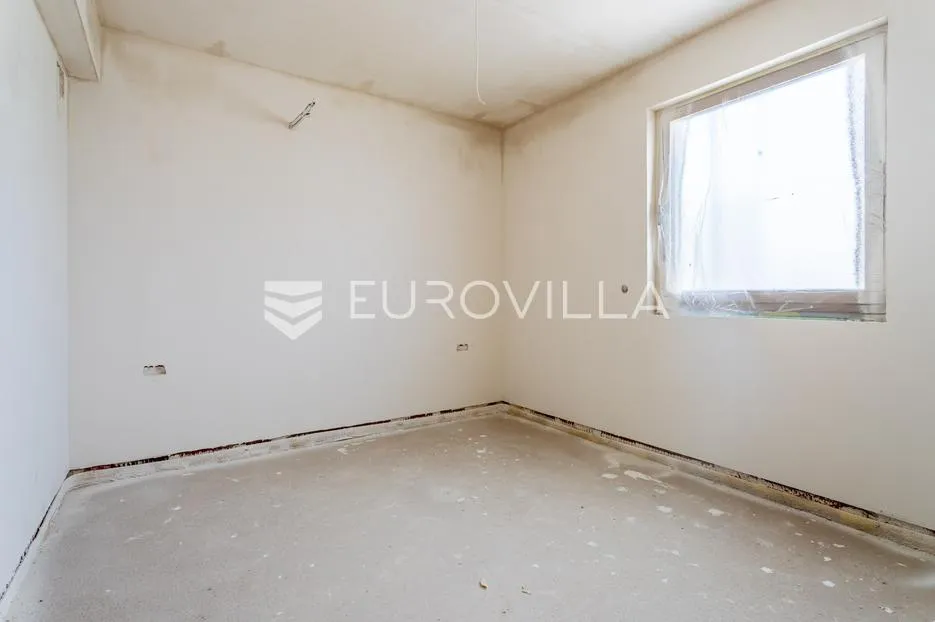 vodice, moderna novogradnja, stan s pogledom na more, 300 m od mora, 1k2 - slika 7