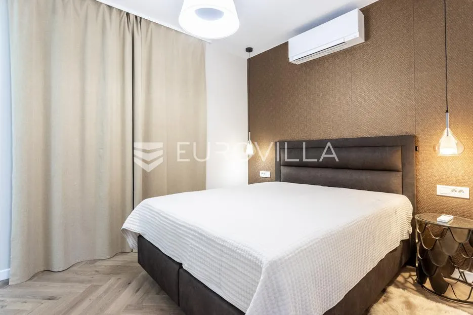 vodice, luksuzna vila s bazenom, novogradnja, parcela 480 m² - slika 21