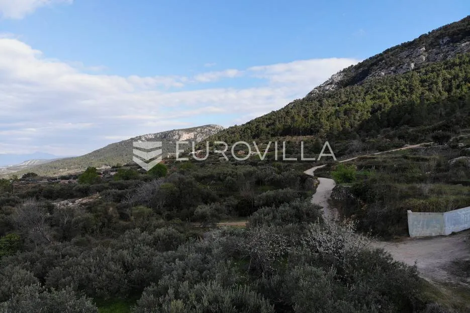 otok hvar, jelsa, atraktivno građevinsko zemljište 1081,50 m² s idejnim projektom - slika 20