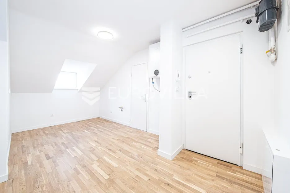 zagreb, centar, odličan trosoban stan 56 m² s panoramskim pogledom na grad - slika 10