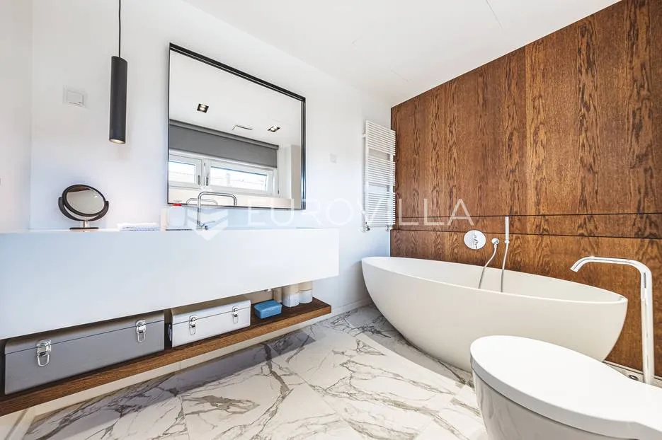 zagreb, mlinovi, luksuzan četverosoban stan 138 m² u duplex kući s garažom - slika 15