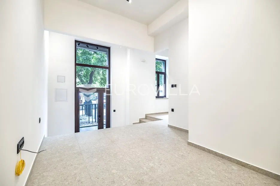 zagreb, donji grad, ulični lokal 35 m² - slika 2