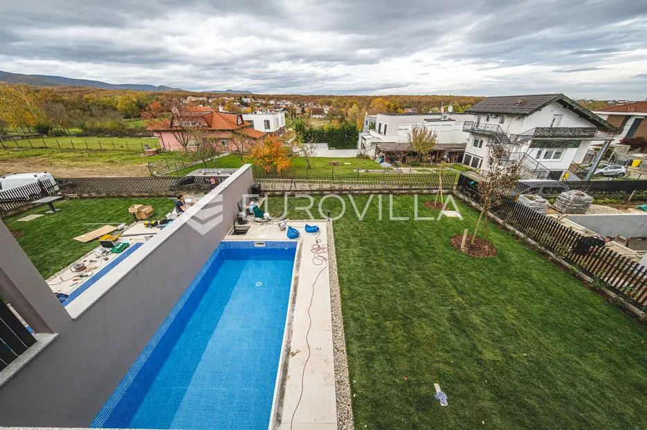 zagreb maksimir luksuzan dvoetažan stan/dvojna kuća sa bazenom 210 m² prvi najam - slika 5