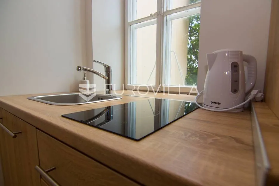 centar stan 205m2 podijeljen na 5 apartmana i sobu - slika 16