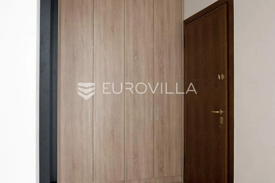 zagreb, kvatrić, luksuzan četverosoban stan, 93 m² - slika 8