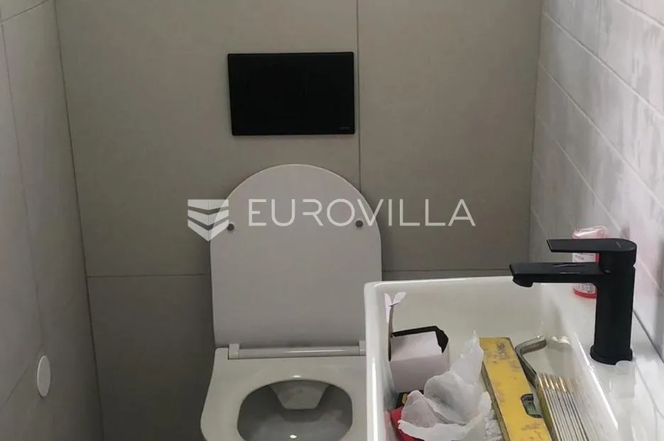 makarska, komforan dvosoban stan površine 86 m² - slika 15