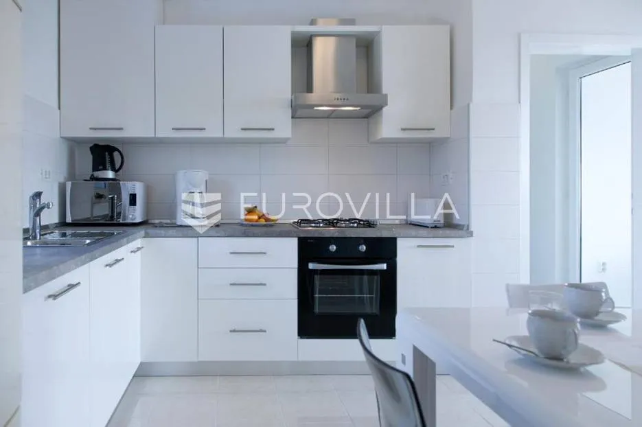 medulin, pješčana uvala - kuća blizu mora s bazenom, 4 apartmana - slika 47