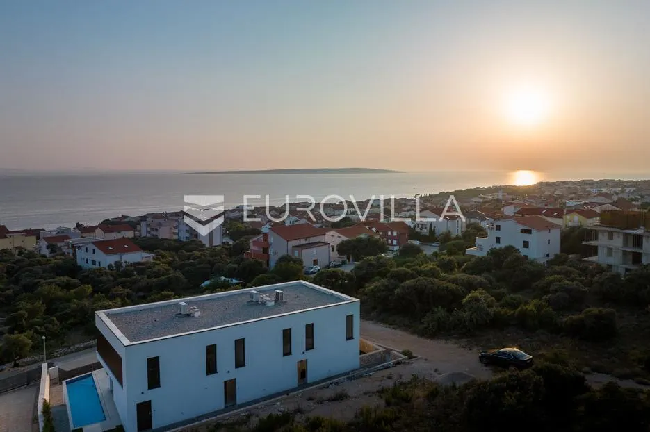 pag, mandre, trosoban stan u luksuznoj vili s privatnim bazenom i pogledom na more 130 m² - slika 23