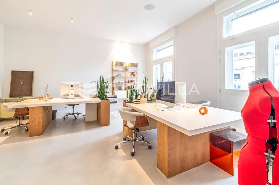ilica poslovno, stambeni prostor 227.32 m² s parkingom - slika 9