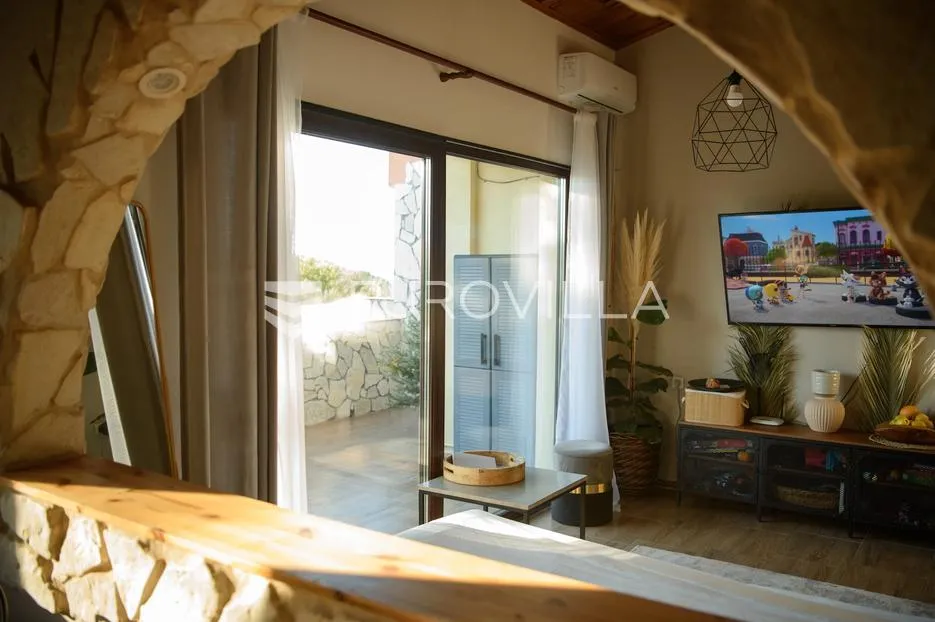 Istra, Premantura, kuća sa 6 apartmana, bazenom i saunom, pogled more - Premantura, Medulin