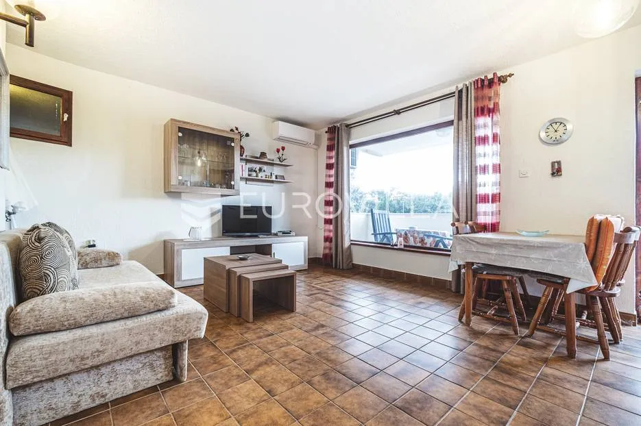 otok krk, grad krk, izvanredna kuća u prvom redu do mora nkp 260 m2 - slika 11