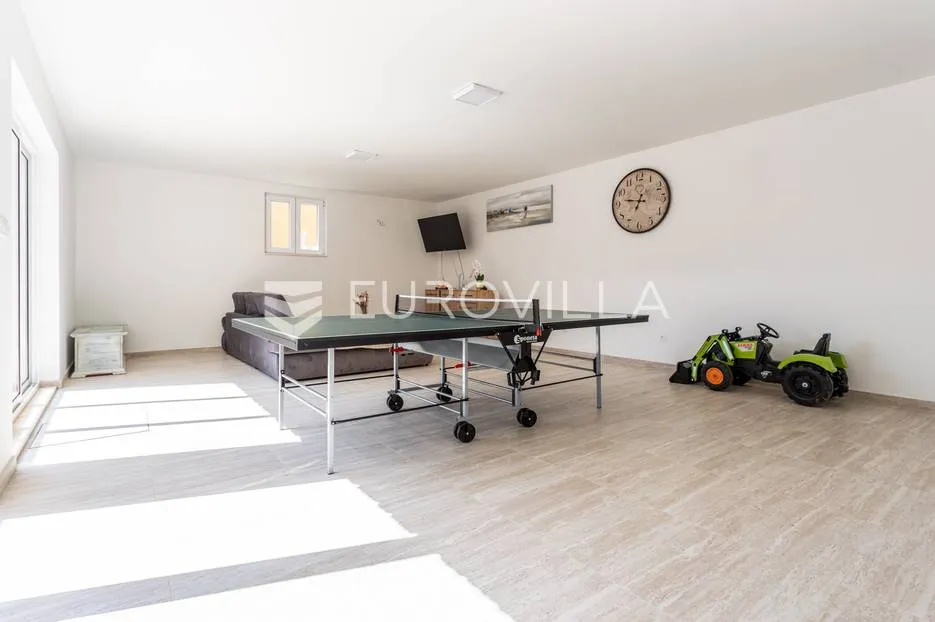 split, jesenice, prekrasna autentična vila s pogledom na more - slika 44